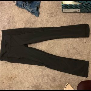 LULULEMON BLACK CROPS